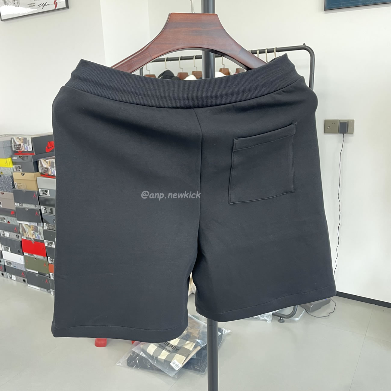 Louis Vuitton Embroidered Jersey Shorts (14) - newkick.cc